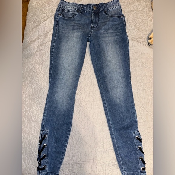 Maurice’s Jeans - Picture 1 of 4